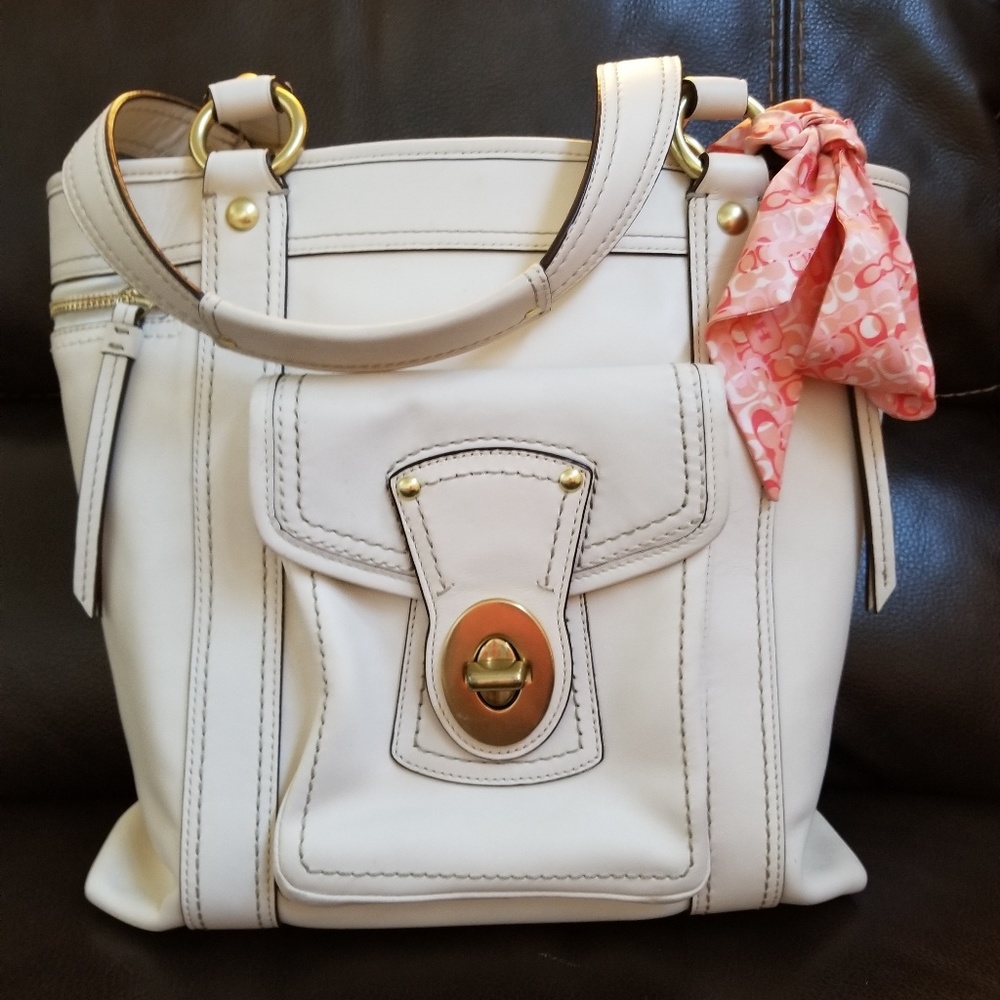 Coach ivory leather tote